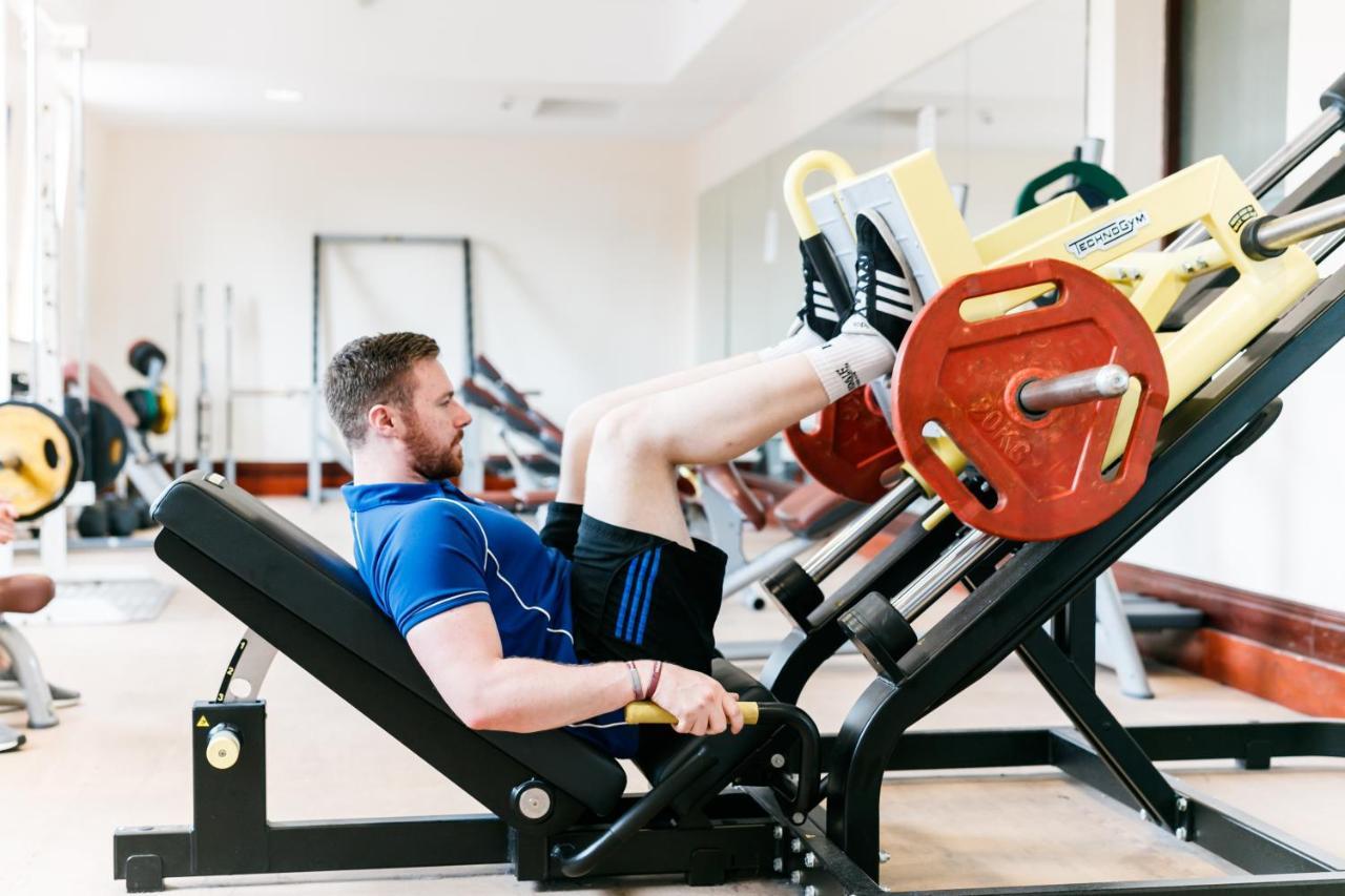 Hibernian & Leisure Centre Hotel 3*