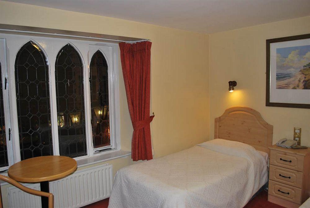 Hotel Hibernian & Leisure Centre 3*
