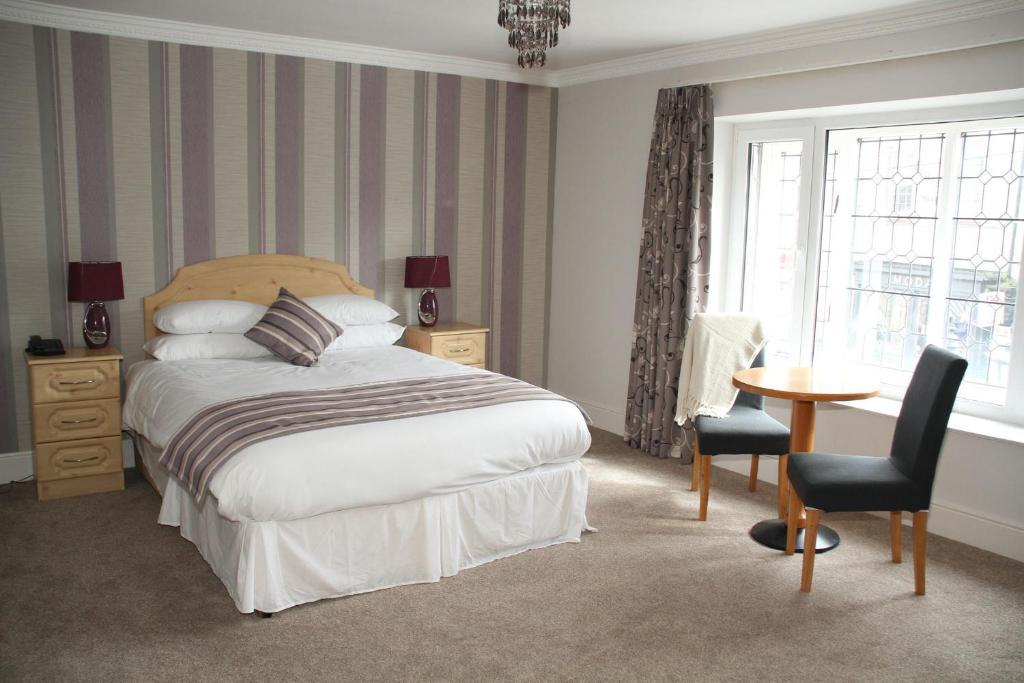 Hibernian & Leisure Centre Hotel 3*